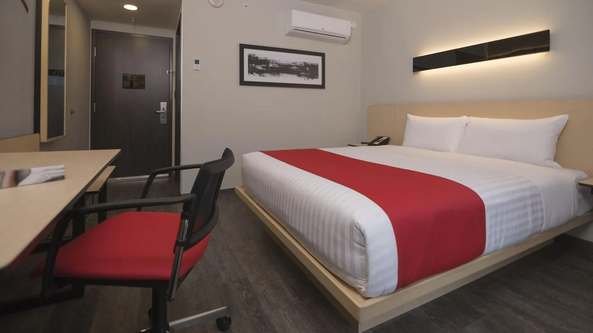 City Express Plus By Marriott Medellin Colombia Hotel