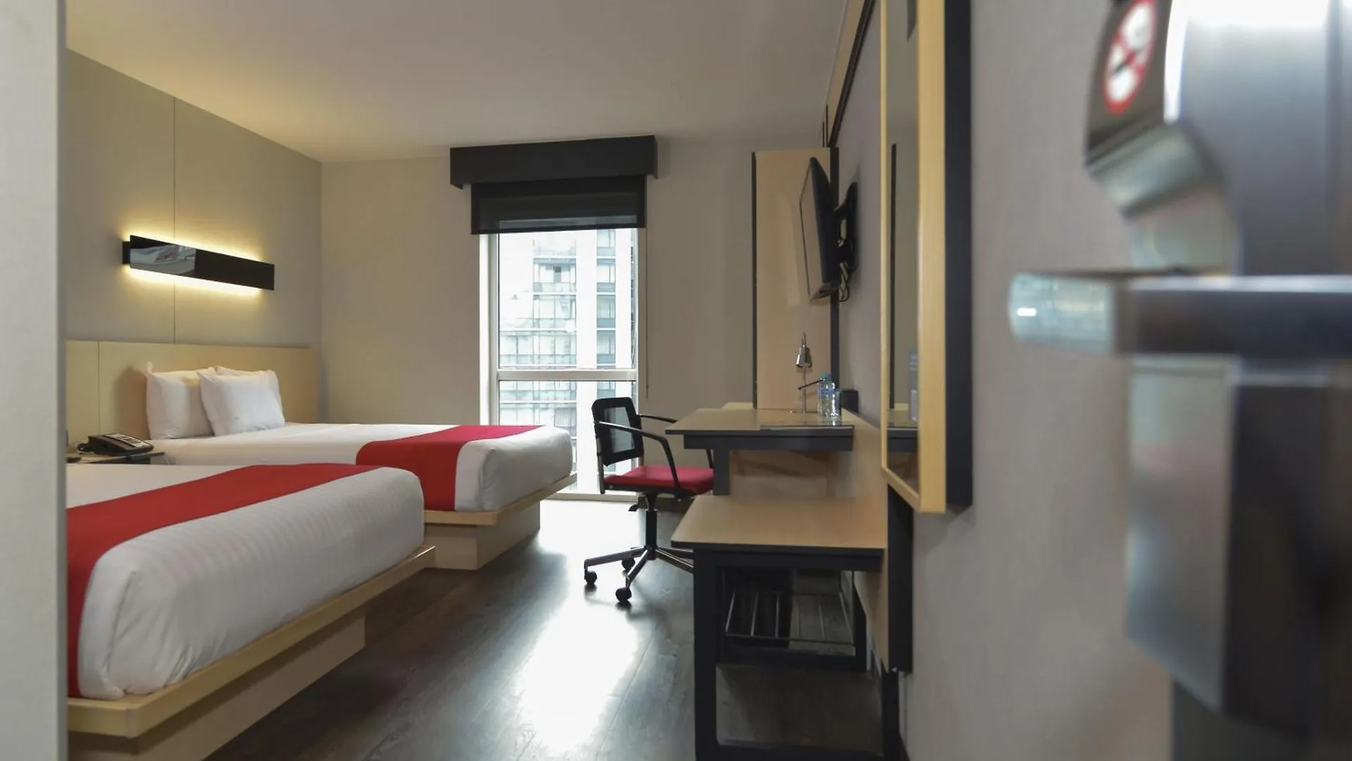 City Express Plus By Marriott Medellin Colombia Hotell 4*,