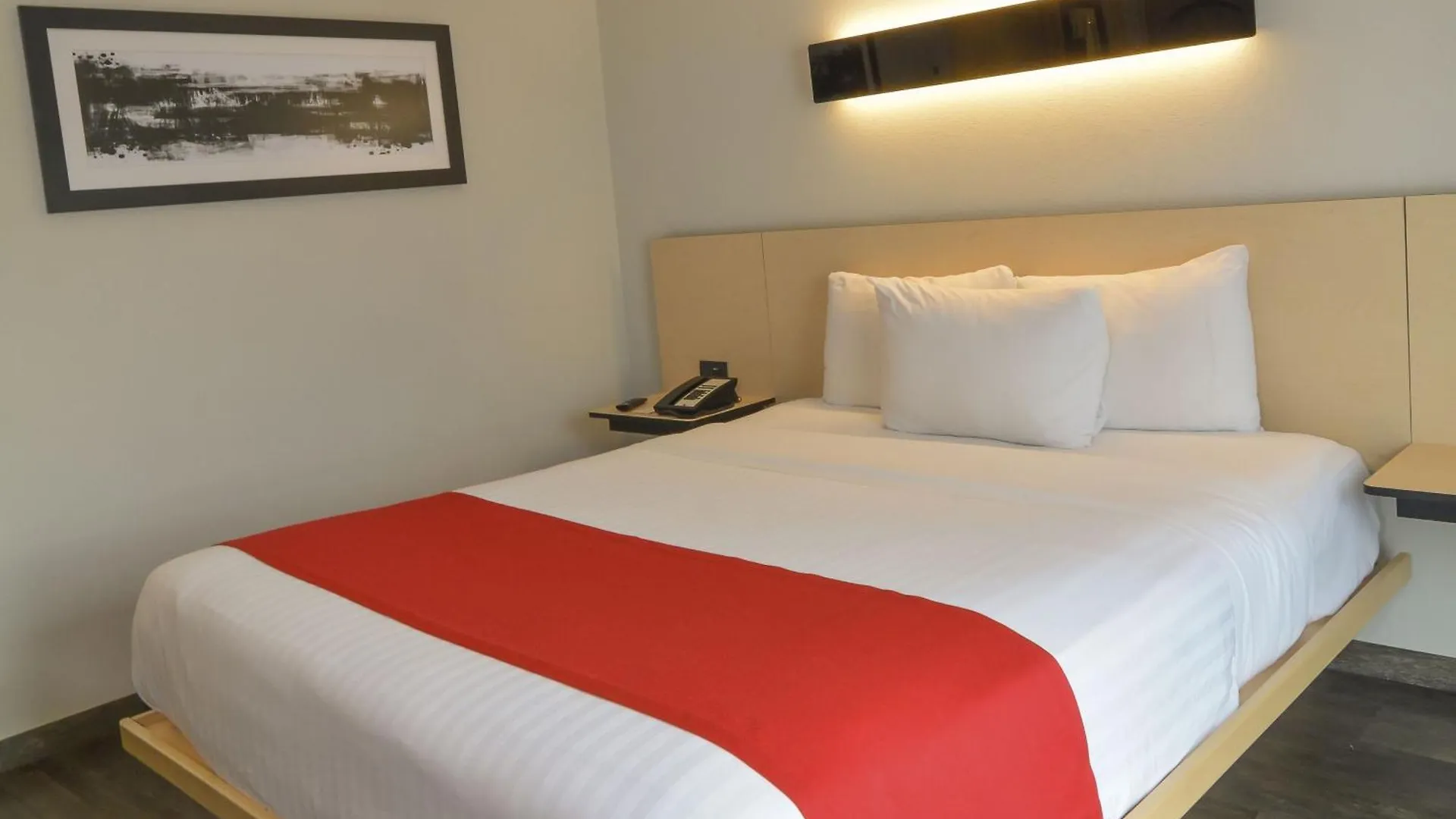 City Express Plus By Marriott Medellin Colombia Otel 4*,