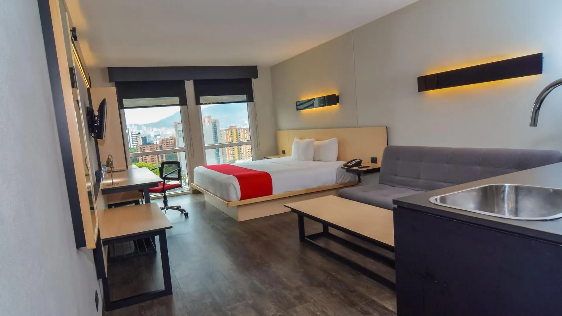 Hotell City Express Plus By Marriott Medellin Colombia
