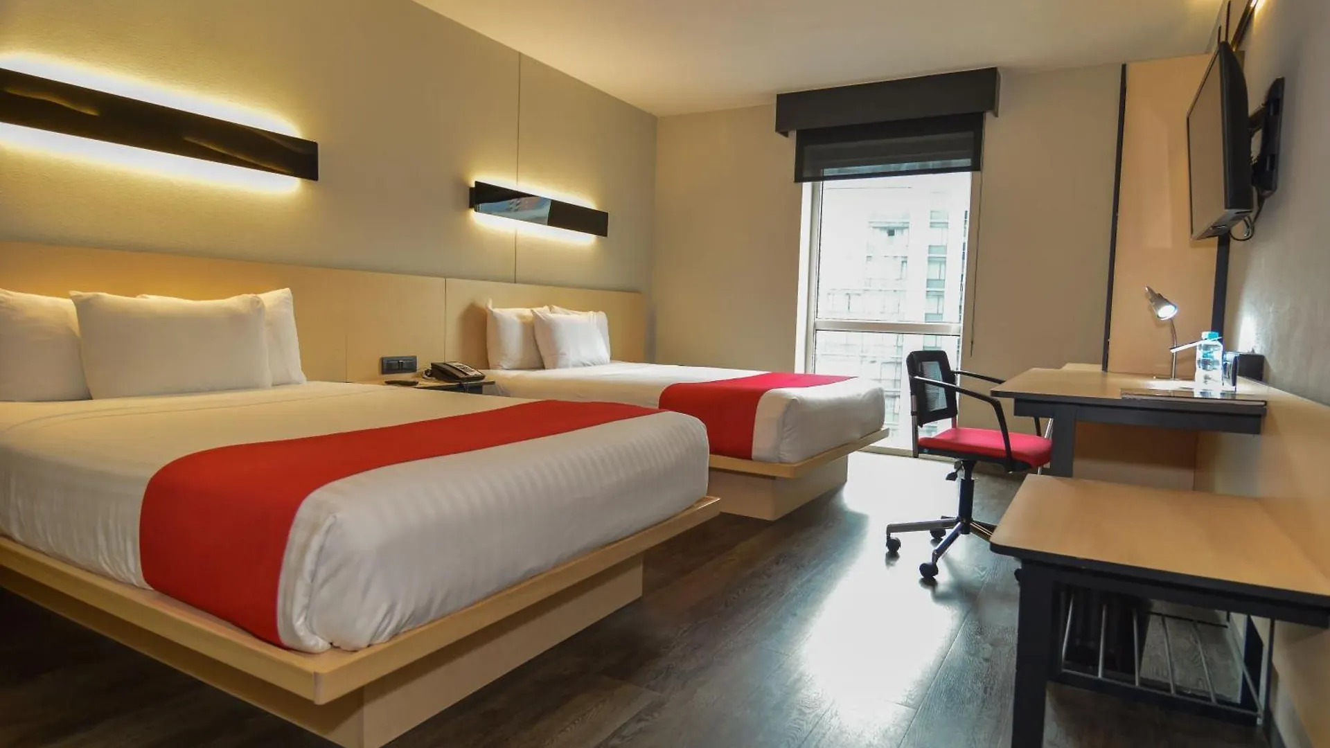 City Express Plus By Marriott Medellin Colombia