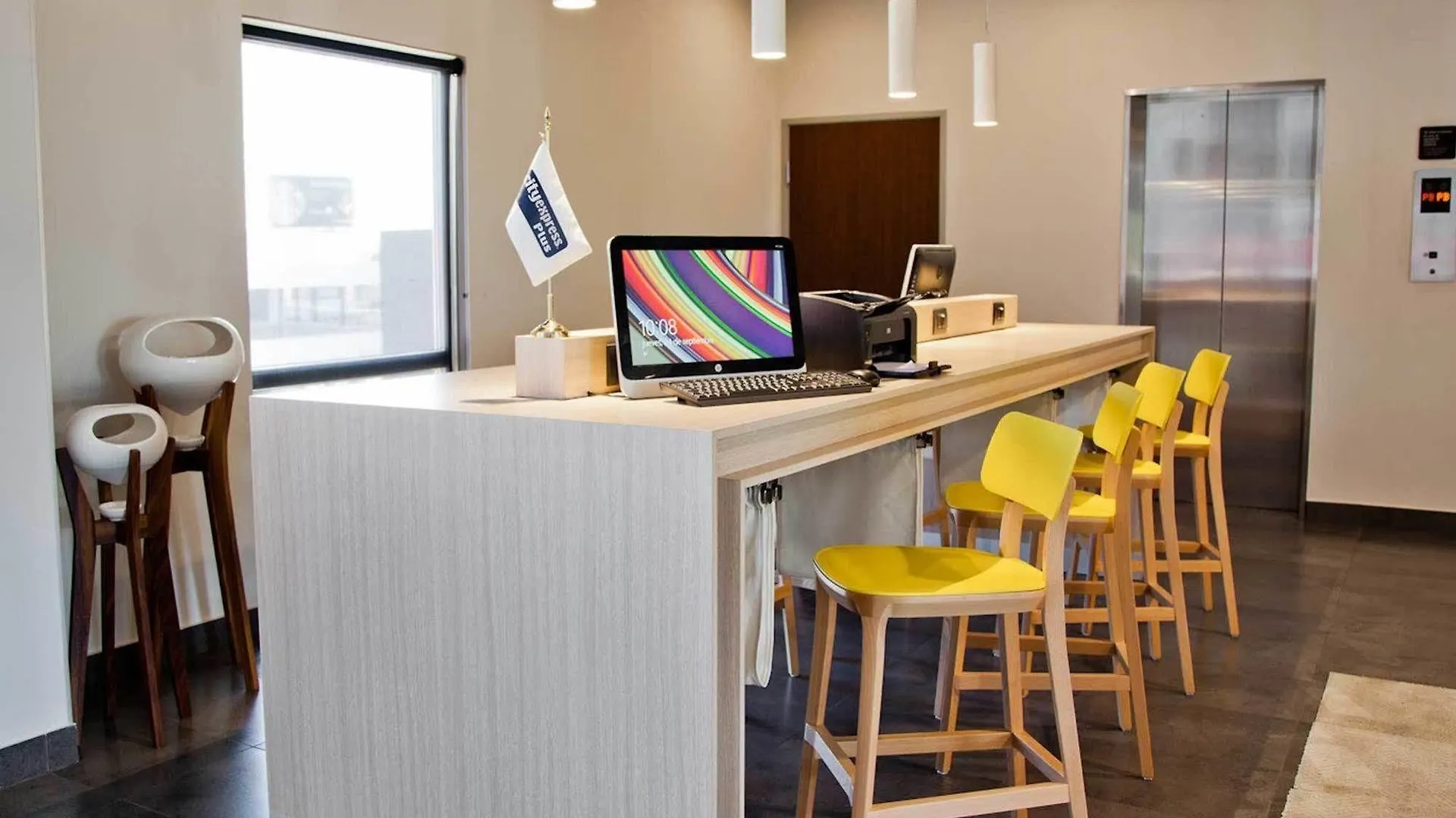Hotell City Express Plus By Marriott Medellin Colombia