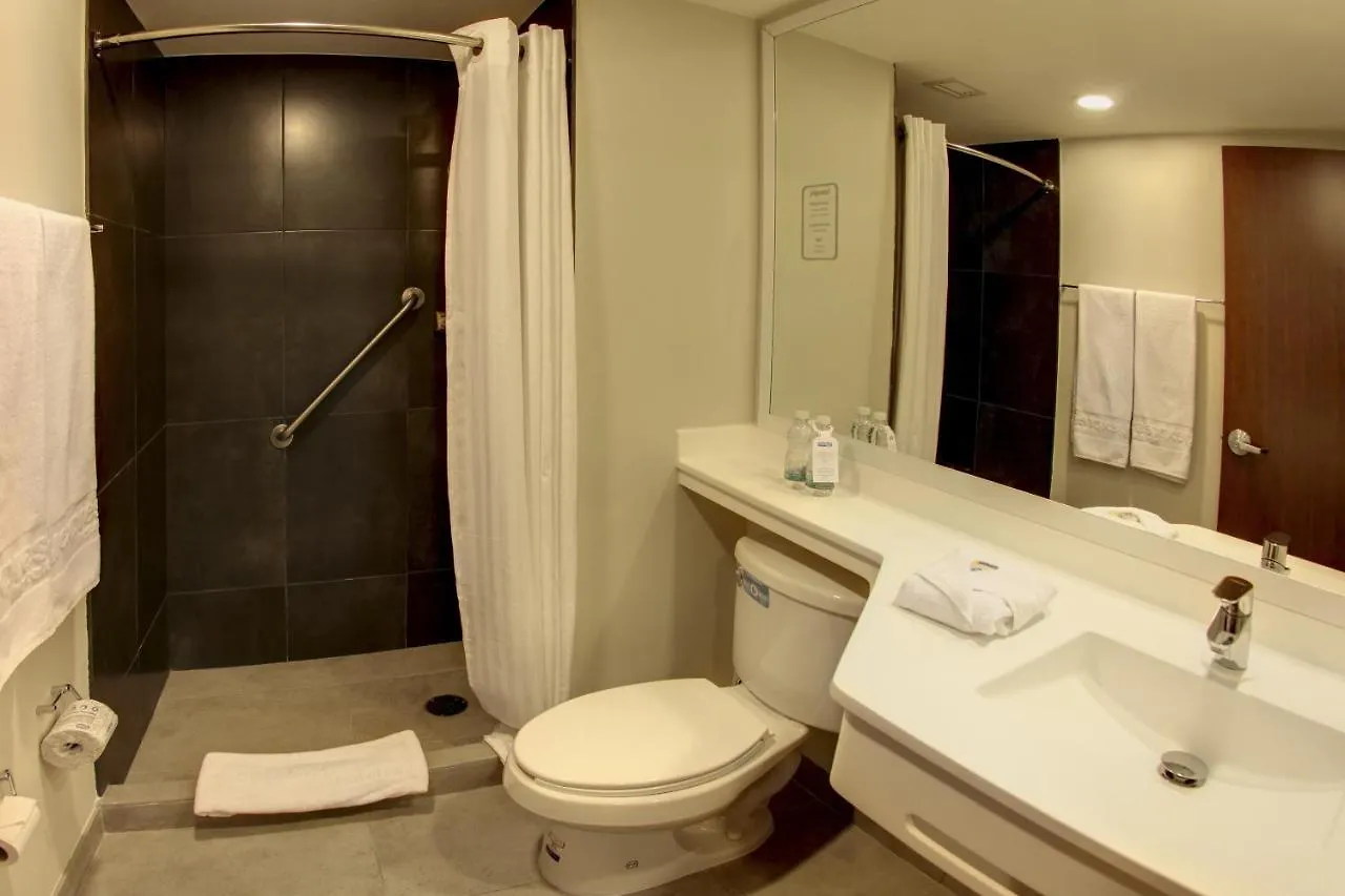 City Express Plus By Marriott Medellin Colombia Hotell