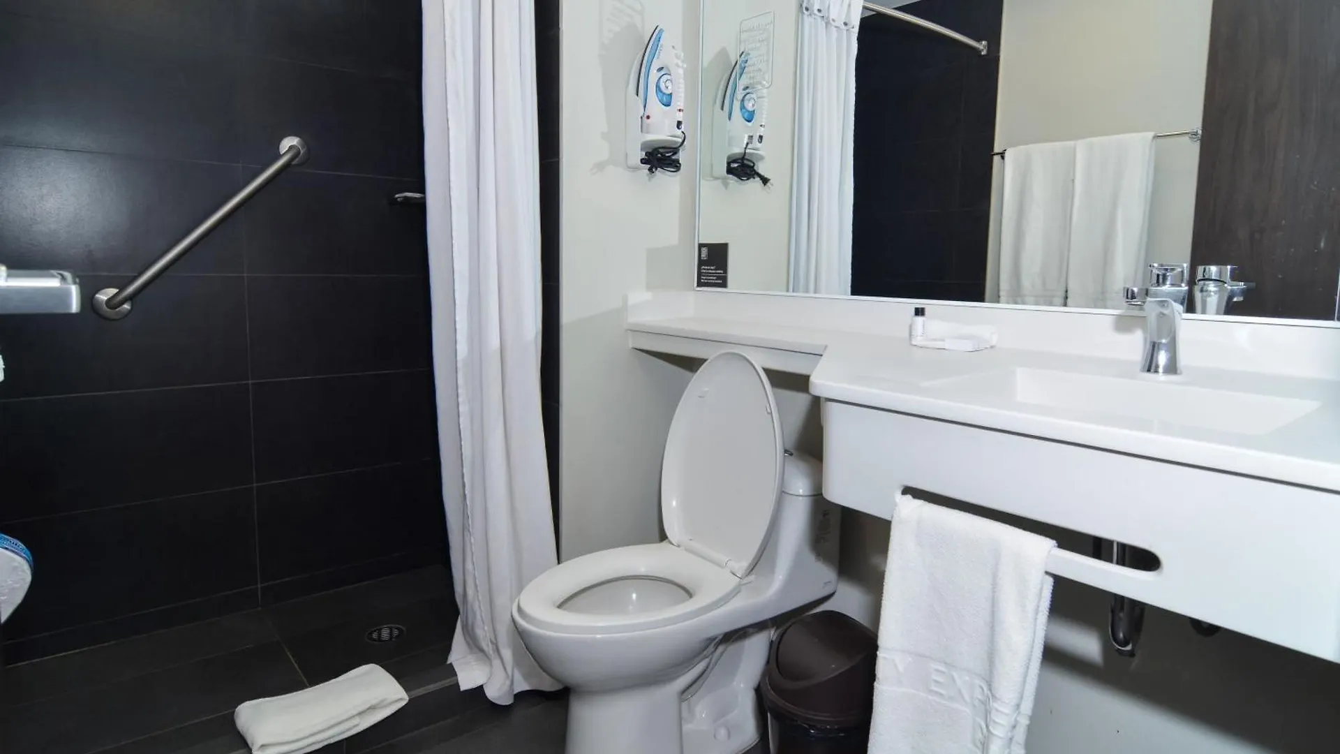 City Express Plus By Marriott Medellin Colombia