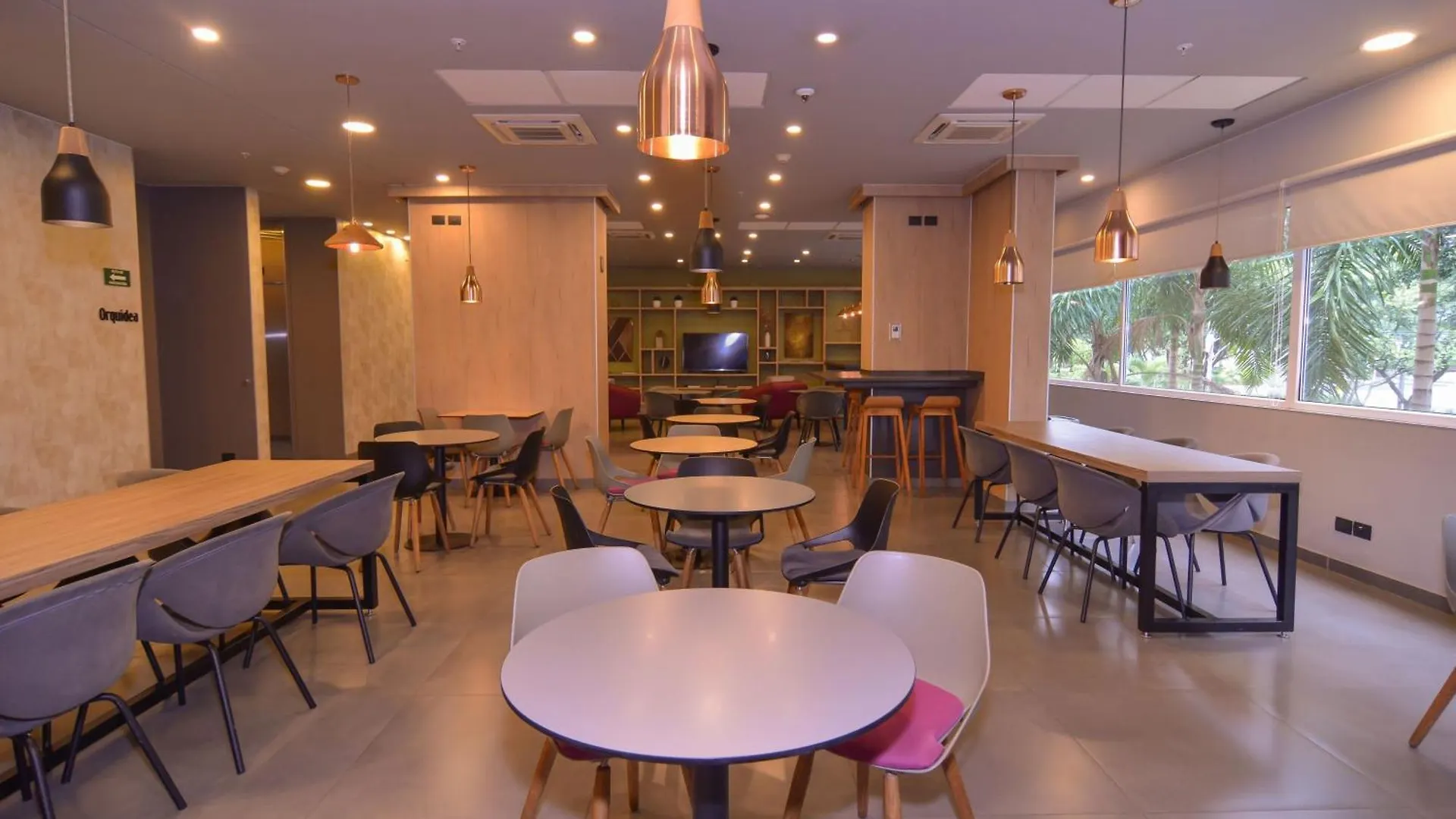 City Express Plus By Marriott Medellin Colombia